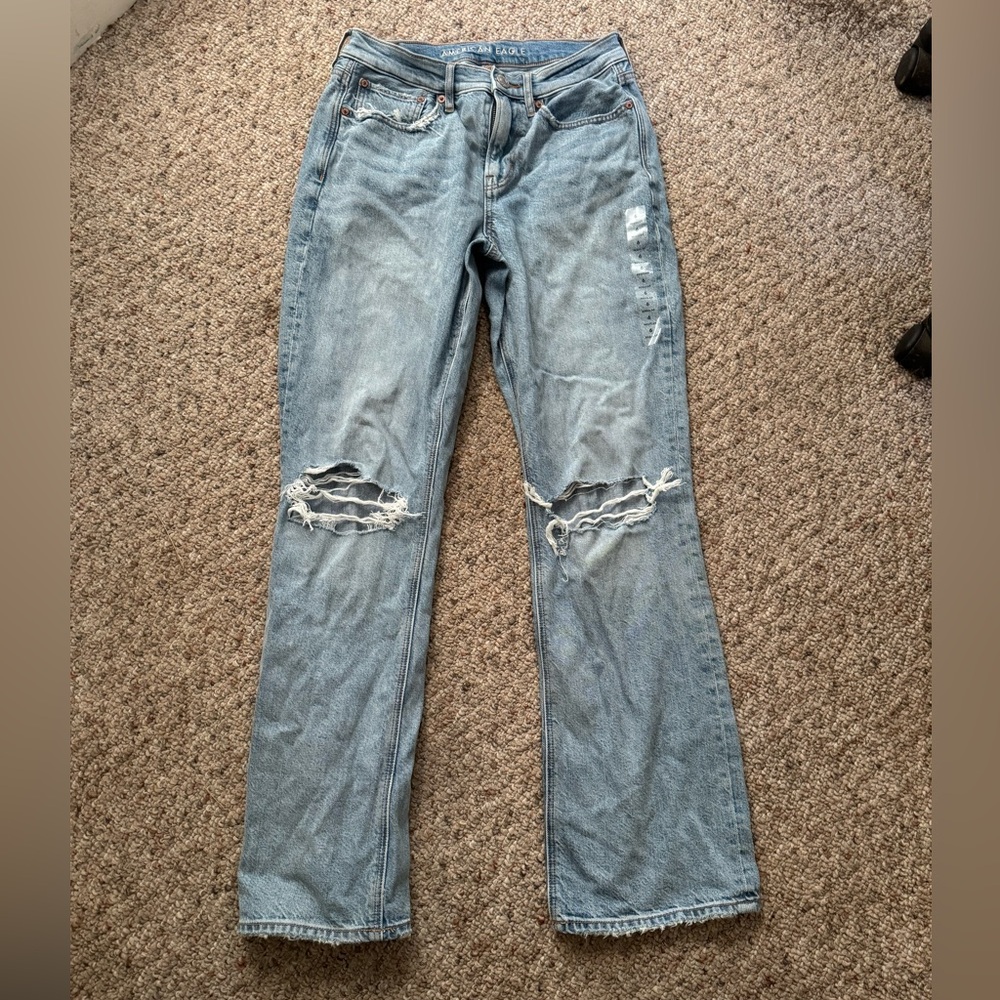 Brand new American Eagle mom jeans